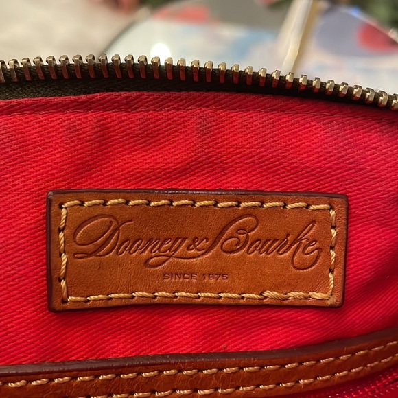 💜Dooney & Burke Vintage Handbag - Picture 13 of 17